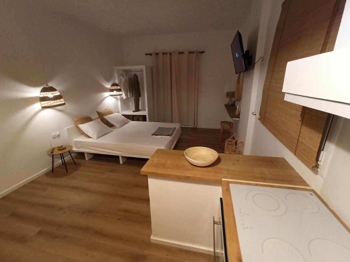 Harmony Apartment Poros Town Bagian luar foto