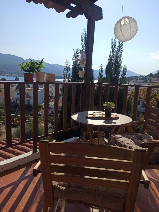 Harmony Apartment Poros Town Bagian luar foto